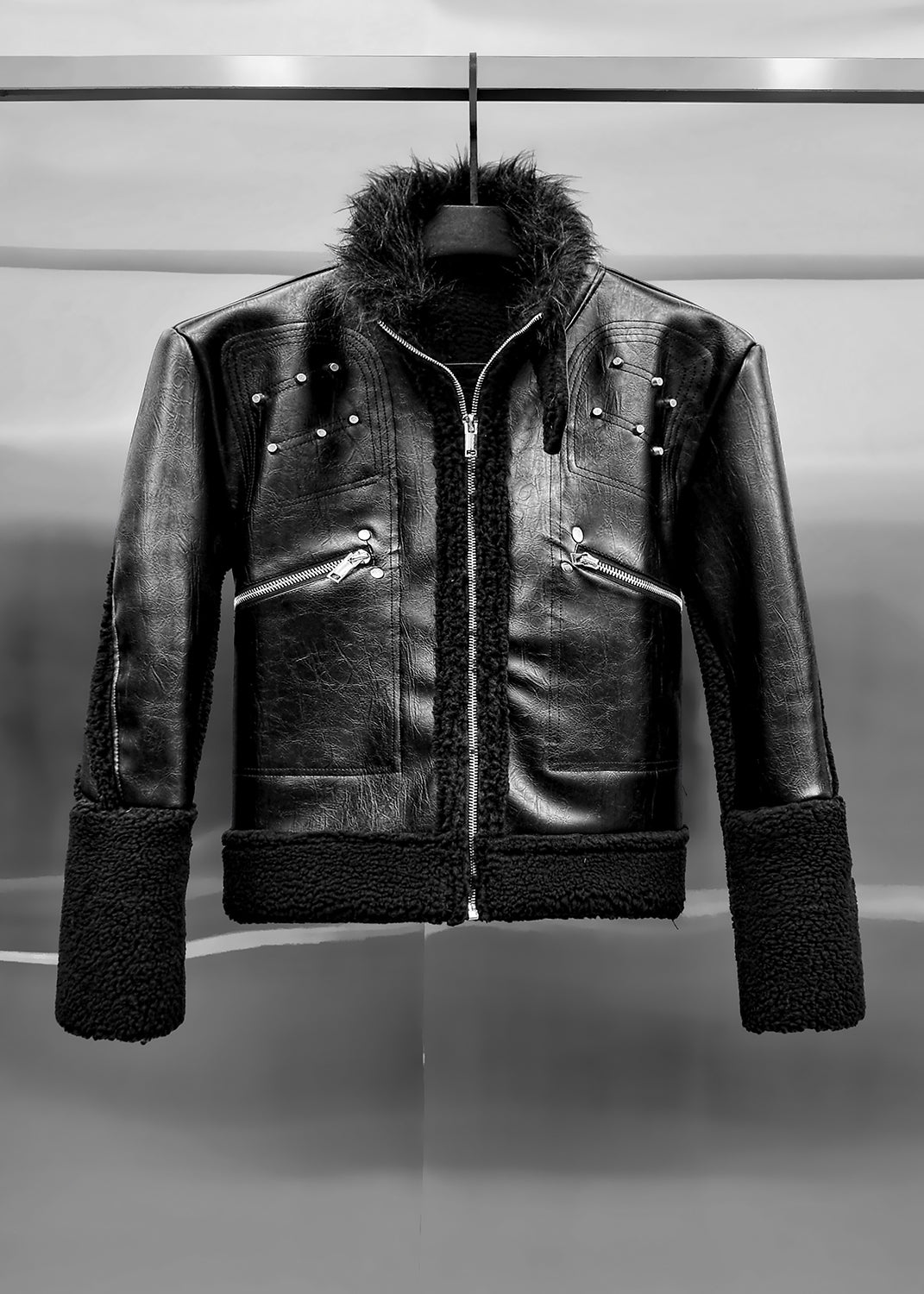 BLACK SHEARLING LEATHER JACKET - AK096 – RICH WORLDWIDE