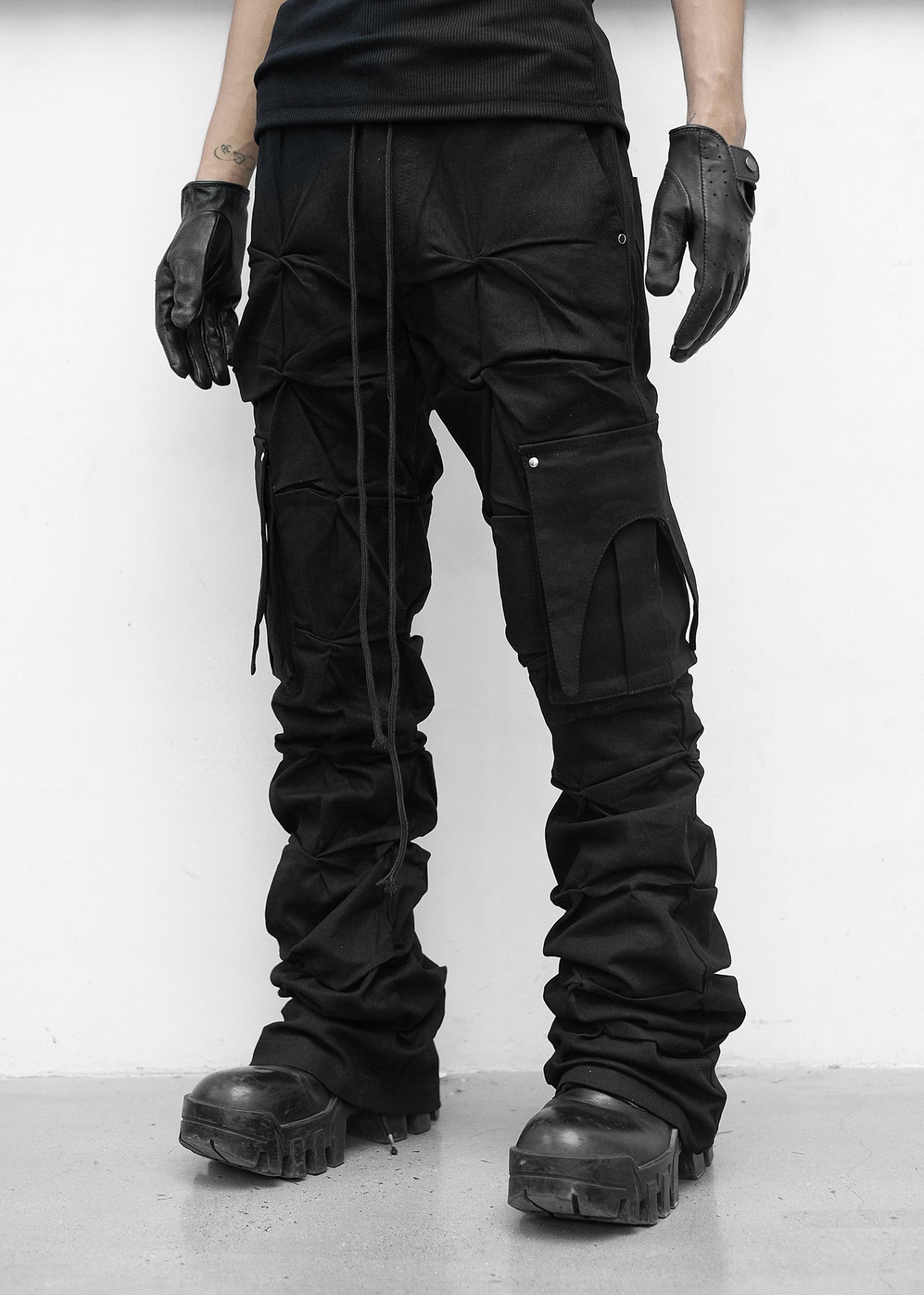 BlACK EXPANSION PANTS - QD108A