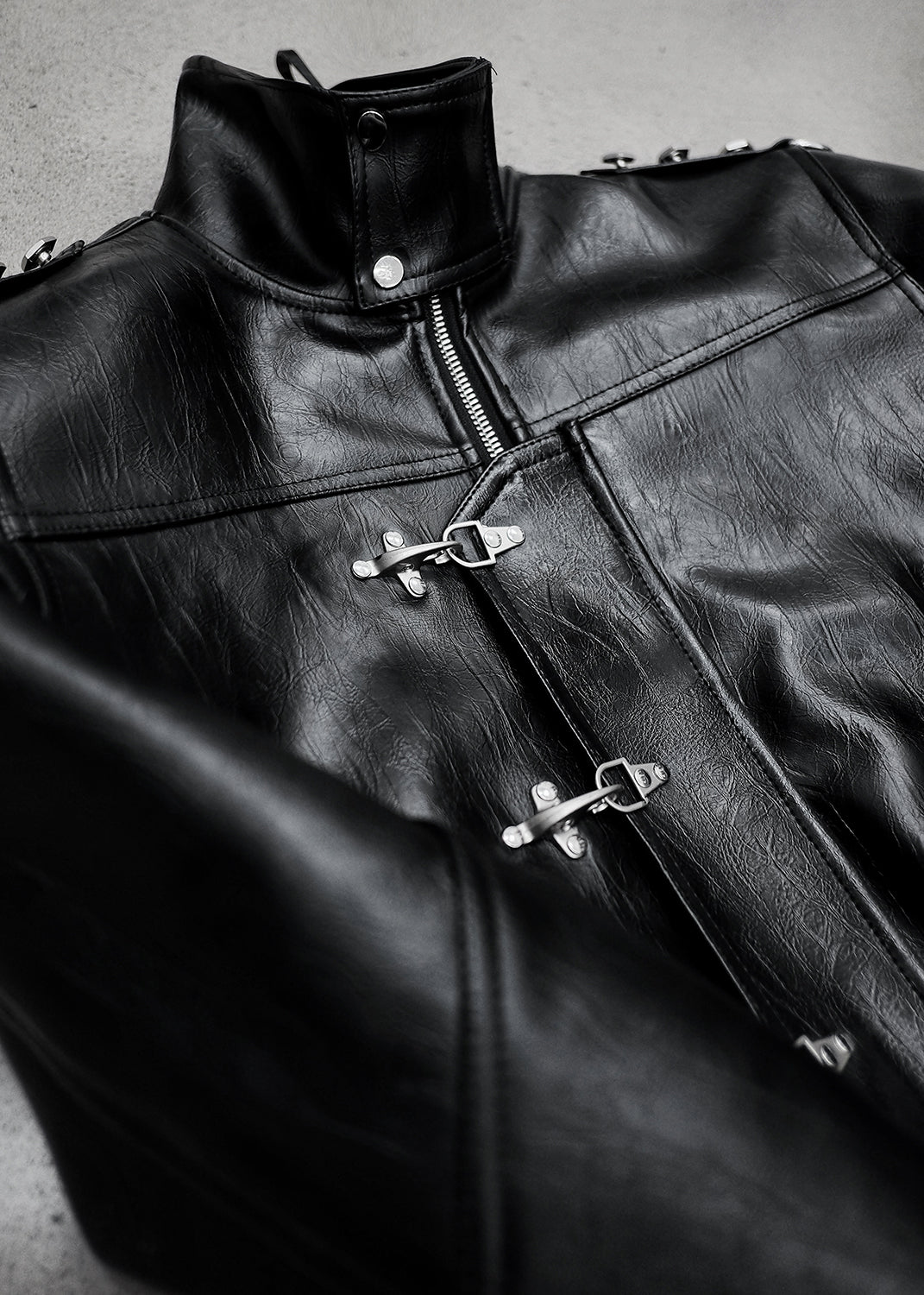 HIGH NECK LEATHER BOMBER JACKET - AK097