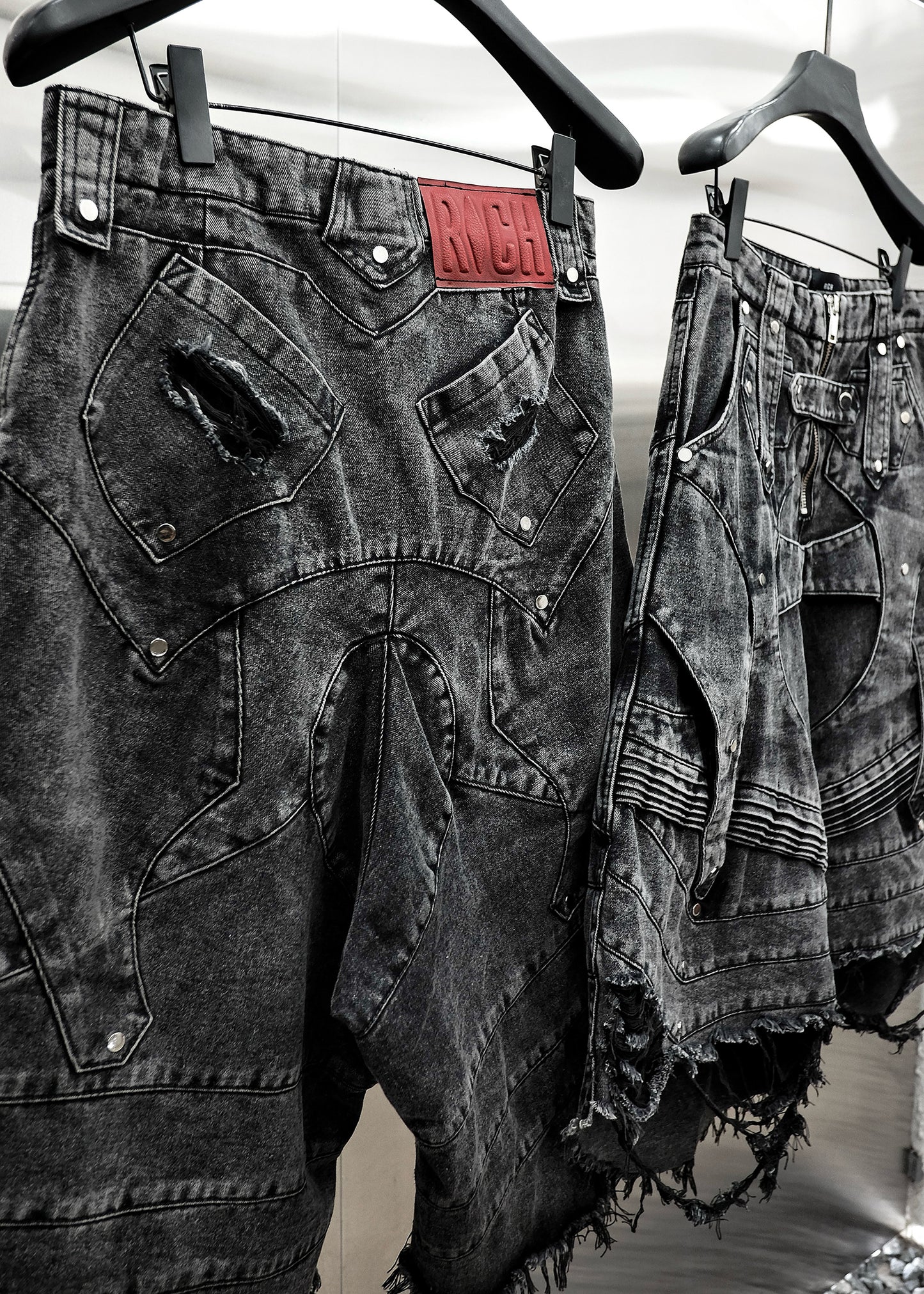 KNIGHT WIDE PEPPER SHORT - QN061B