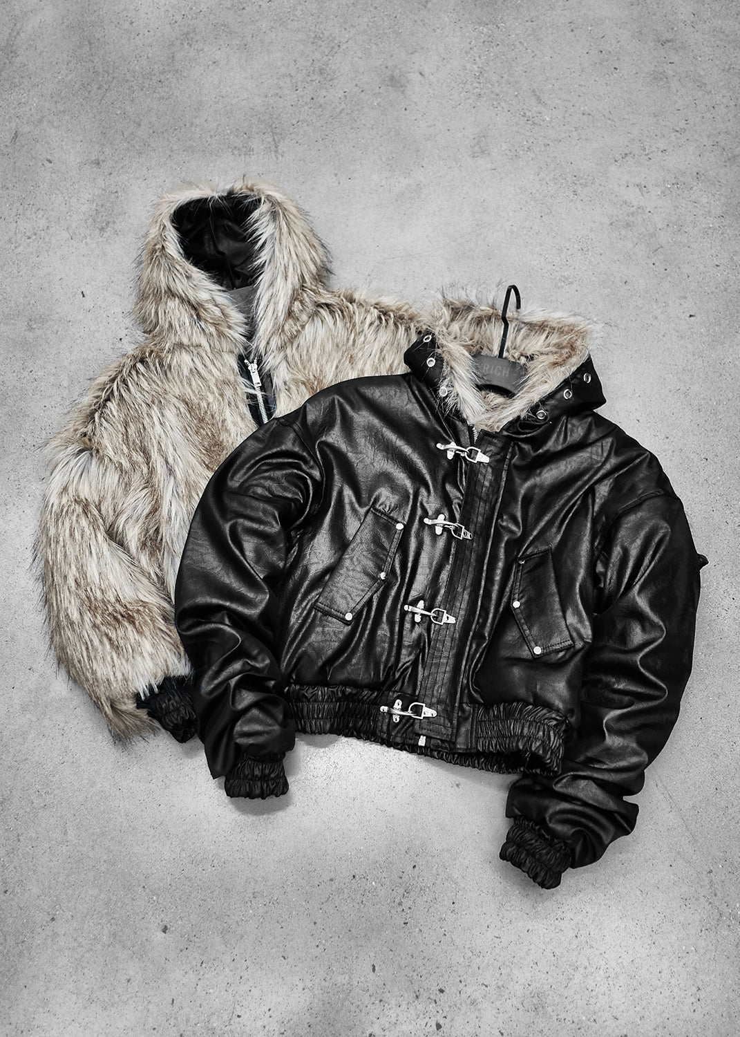 REVERSIBLE FAUX FUR JACKET - AK094