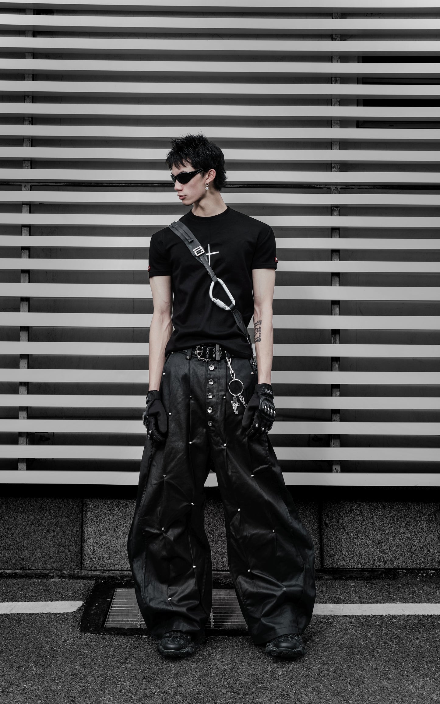 MULTI RIVET WAXED WIDE PANTS - QD126A